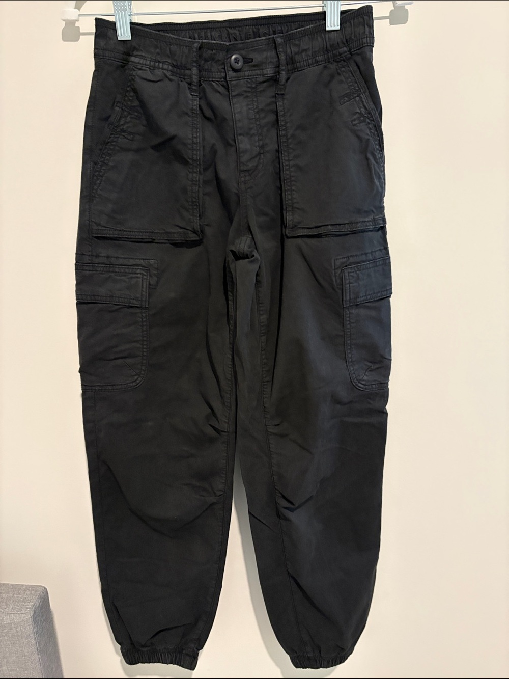 Hollister Black Cargo Jogger Pants - Relaxed Utility Style